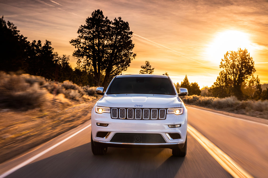 https://www.whatcar.lv/cars/Jeep/Grand Cherokee/19b44a173061a29ab098993ffb3e083f.jpg